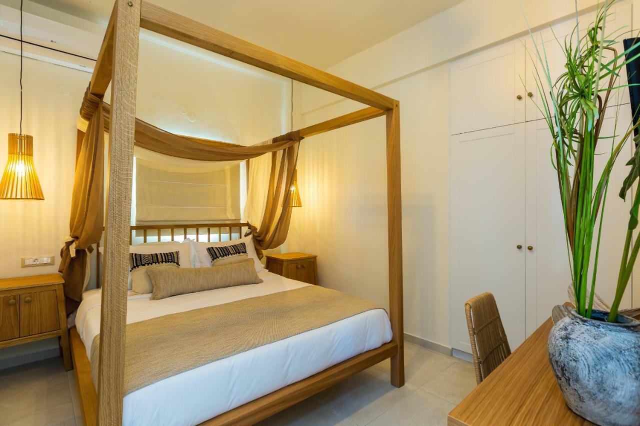 Hotel Nostos Boutique 4*
